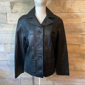 Jones New‎ York women’s black leather jacket in  size medium